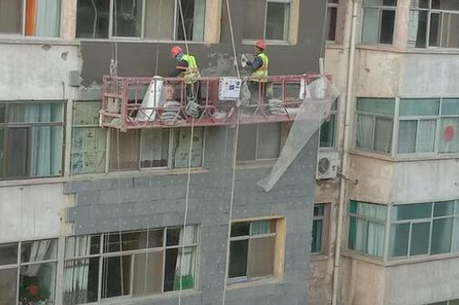 老舊小區(qū)外墻保溫材料改造工程，因地制宜的采取措施